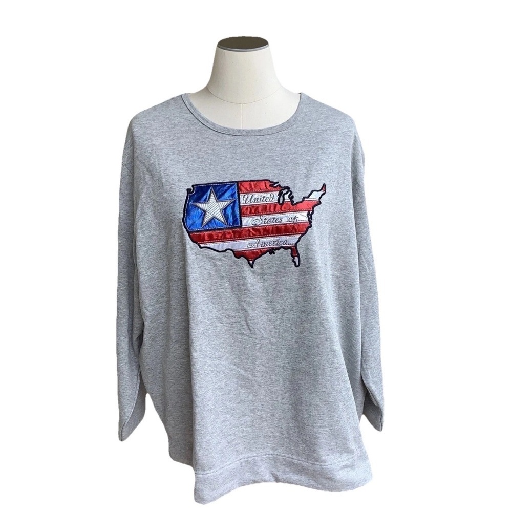 NWT FASHION BUG Patriotic America Flag Sweatshirt Plus 30W 32W Gray Top Shirt